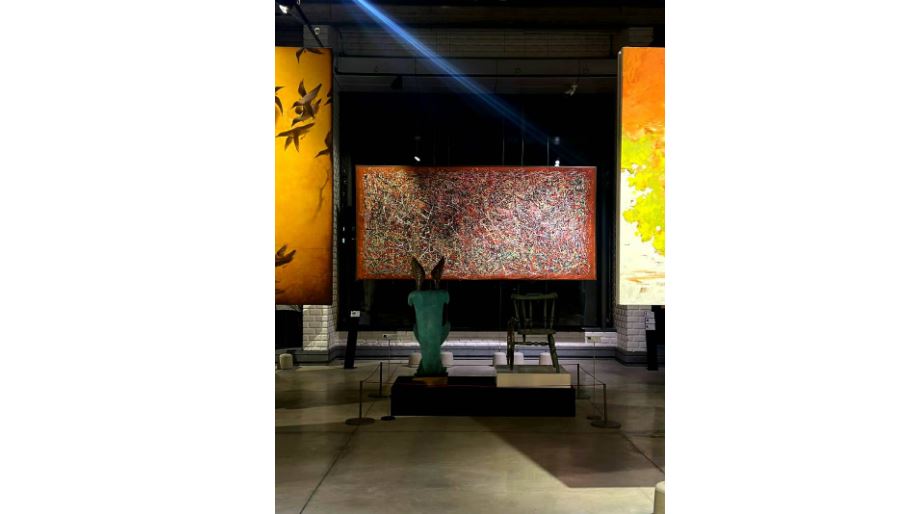 درخشش آثار فریدالله ادیب‌آیین در موزه دیدی؛ هم‌آوایی رنگ و موسیقی	